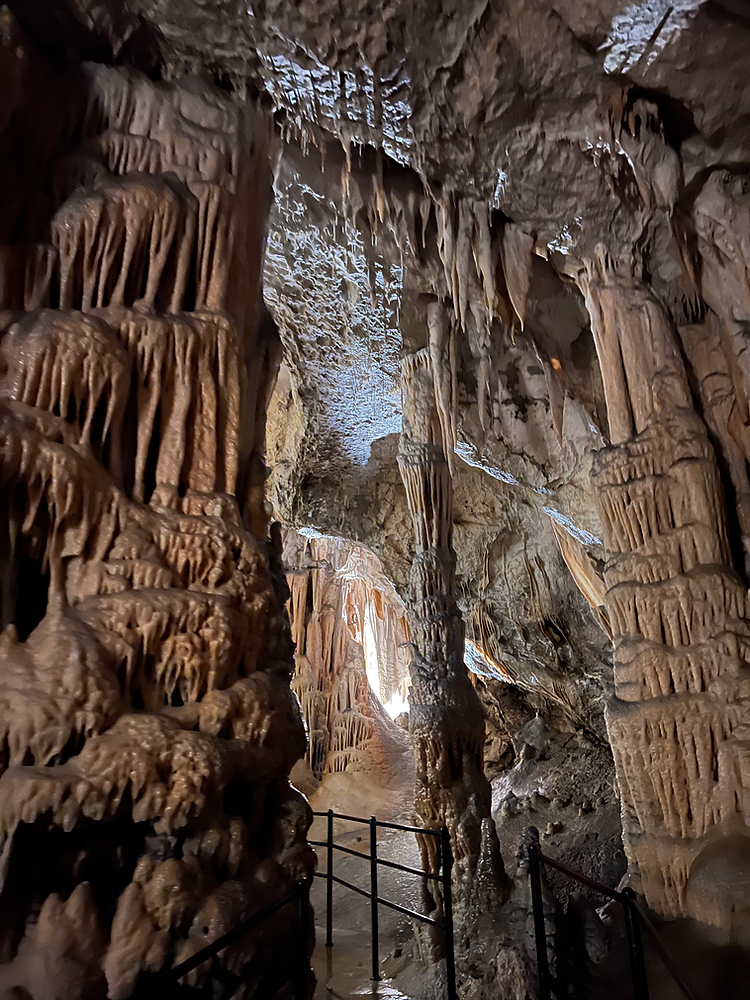 POSTOJNA CAVES 958583 D31f11c300784285b77ff63830449e0bmv2