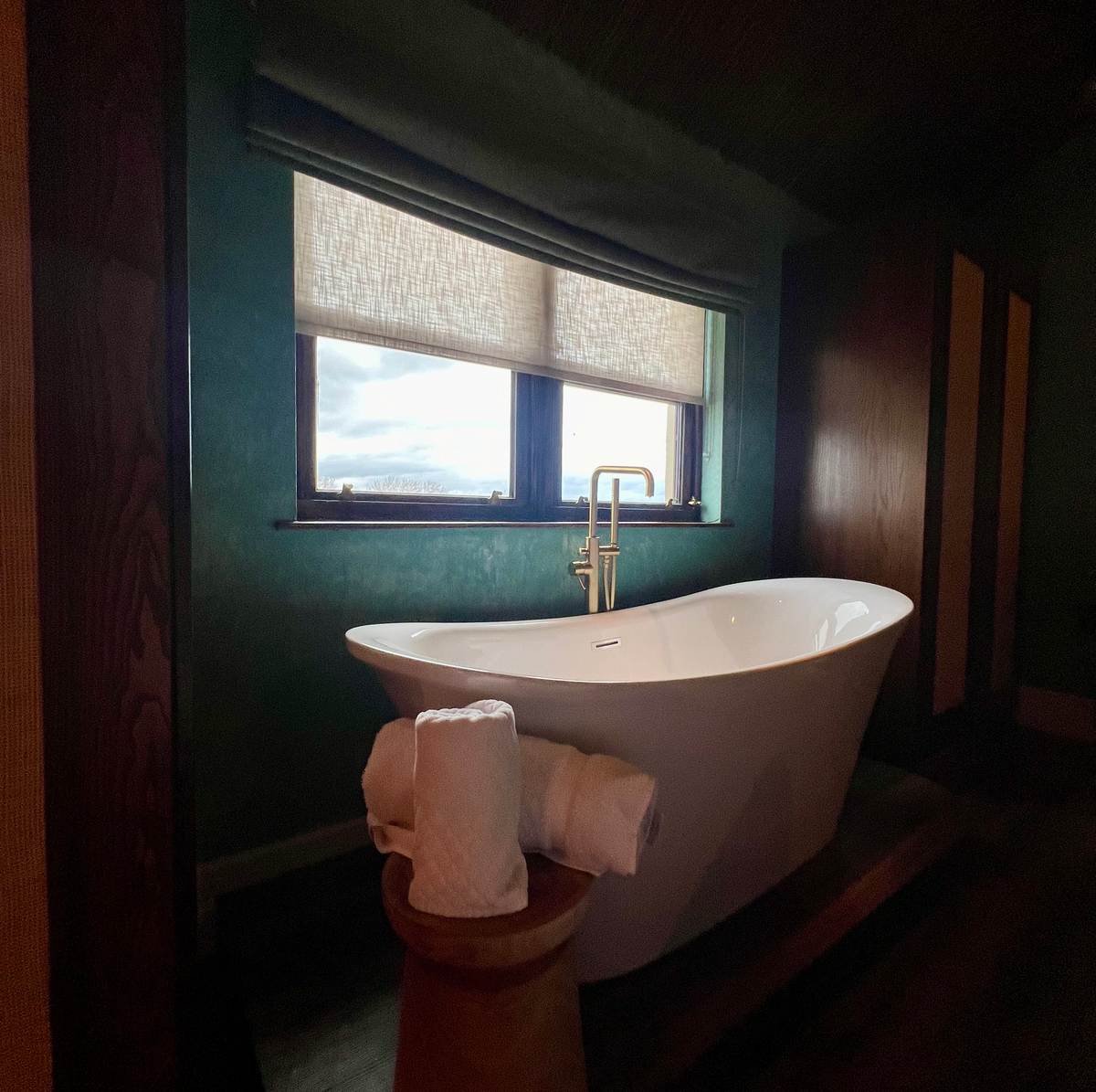 WHAT TO DO IN BARNARD CASTLE Roll top bath