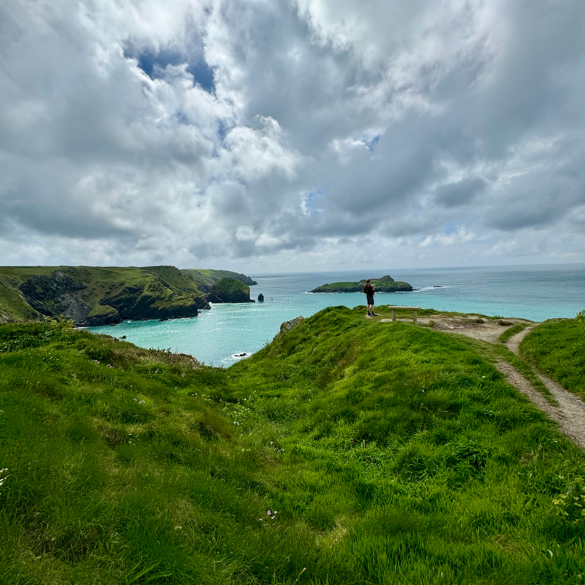 BEST THINGS TO DO IN THE LIZARD mullion cove