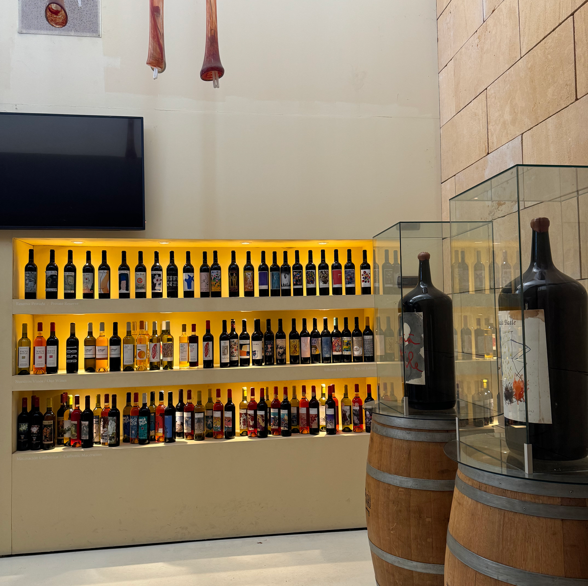 4 DAYS IN MALLORCA WITH A BABY Wine bottles
