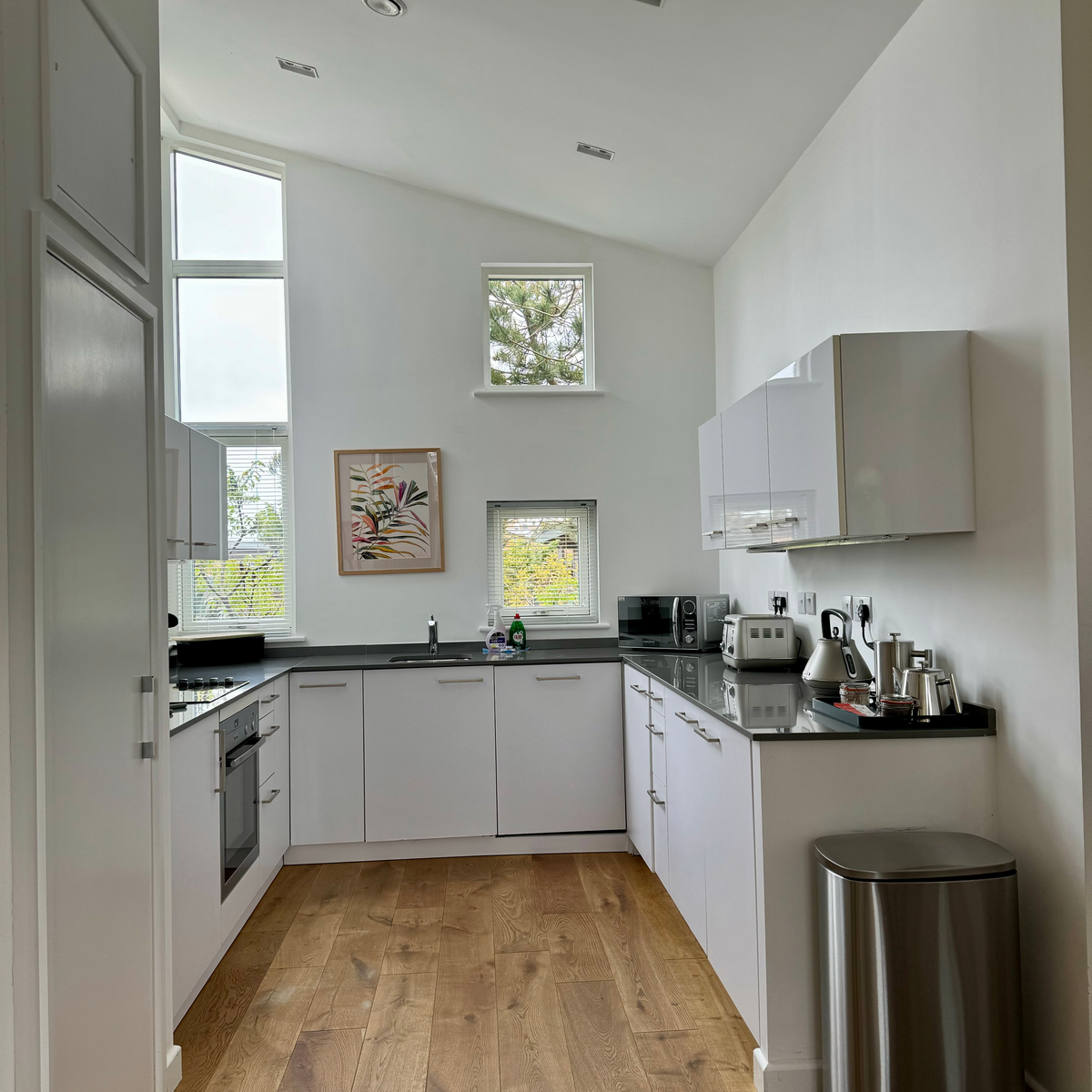 5 DAYS IN CORNWALL kitchen