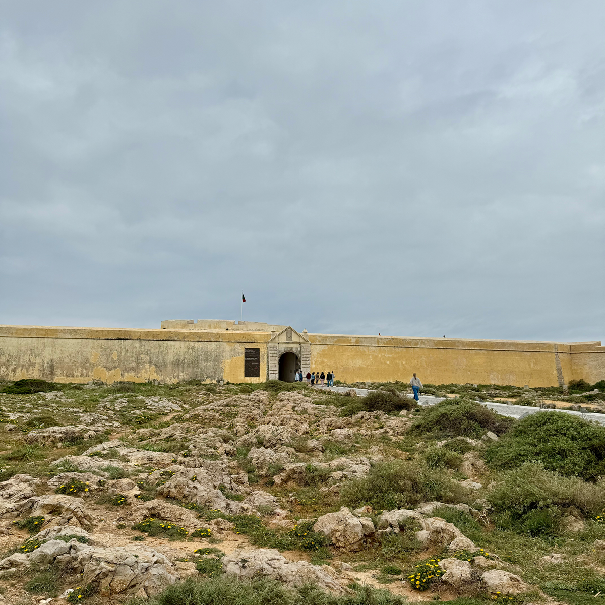 SAGRES, ALGARVE - WHAT TO DO AND WHERE TO EAT Sagres fort