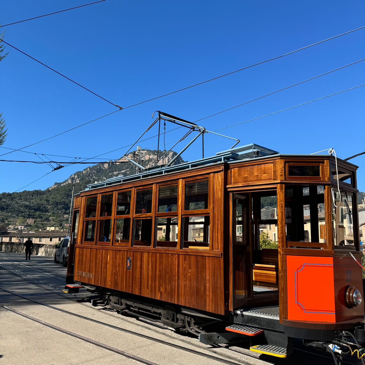 BEST THINGS TO DO IN PORT DE SOLLER, MALLORCA tram port de soller
